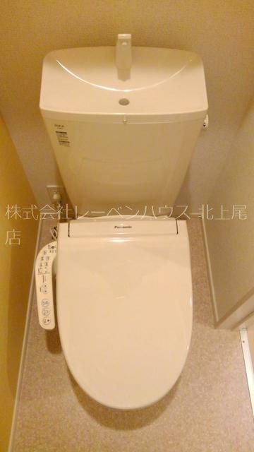 トイレ　お問い合わせは048-772-8202お問い合わせは048-