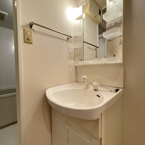 洗面設備　同仕様タイプです