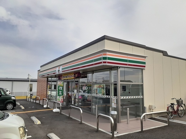 コンビニ　セブンイレブン姫路兼田店（コンビニ）まで1100m