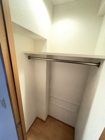 収納　ウォークインクローゼット