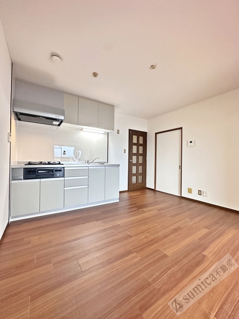 居室・リビング　日当たりのいいお部屋です♪