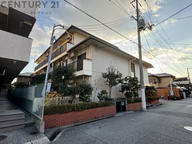 建物外観　宅配BOX付で不在時も便利お♪