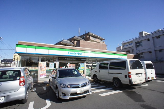 コンビニ　ファミリーマート調布染地二丁目店（コンビニ）まで3917m