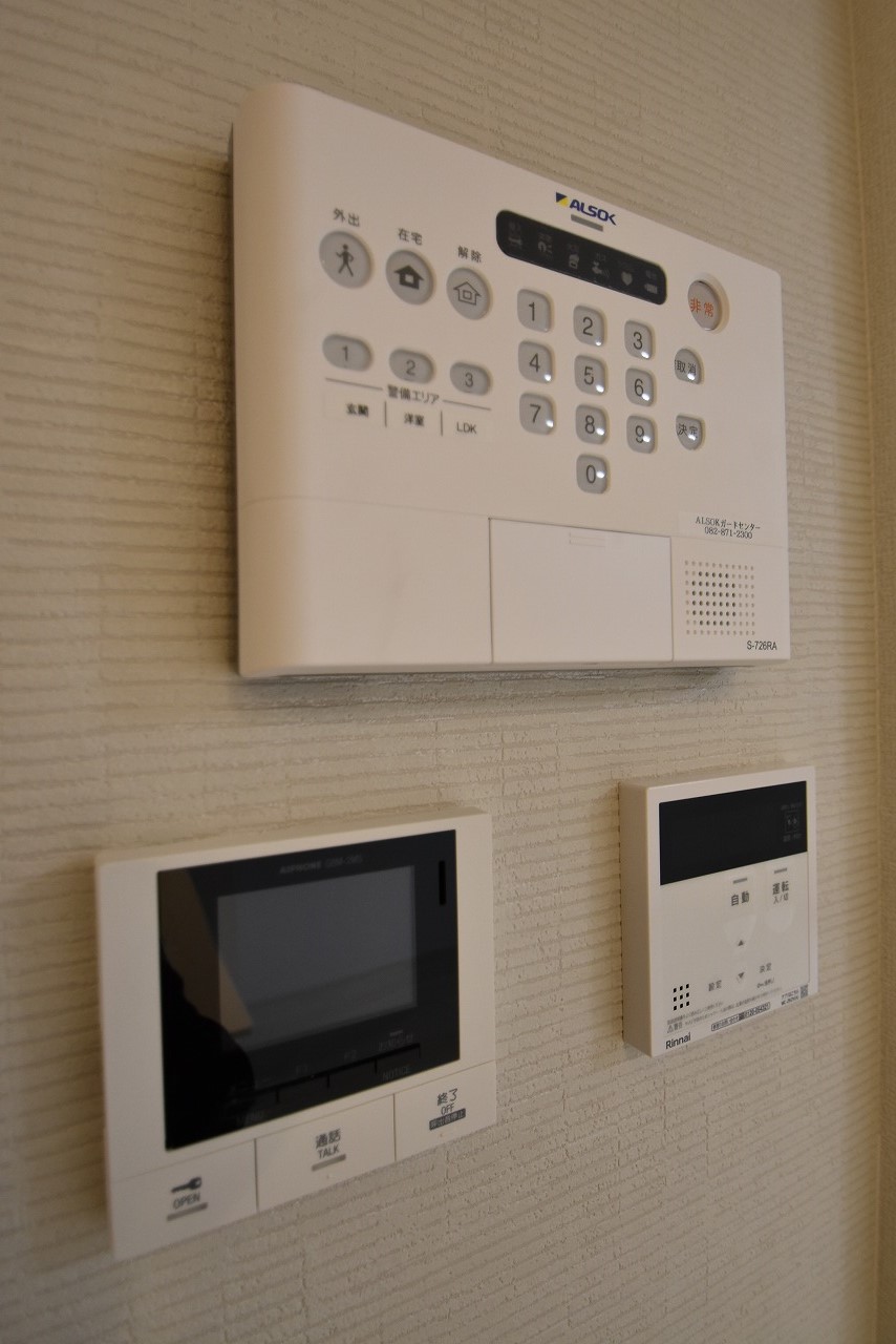 セキュリティ　【Ｄ－ｒｏｏｍ南小路】TV付インターホン・ホームセキュリティ