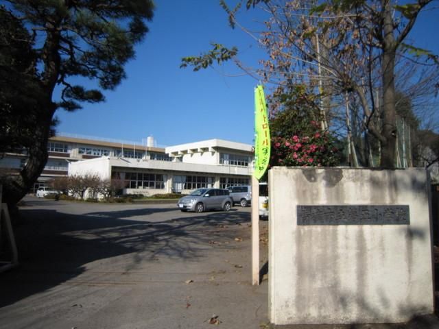 小学校　青梅市立第五小学校（小学校）まで760m