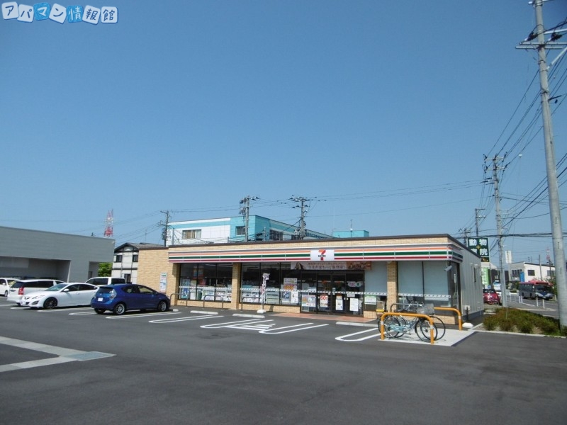 コンビニ　セブンイレブン新潟秋葉通店（コンビニ）まで692m