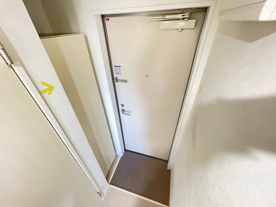 玄関　※別部屋の写真です