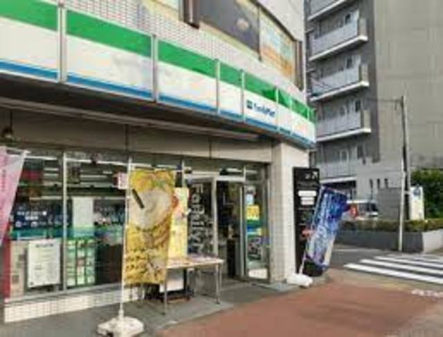 コンビニ　ファミリーマート光が丘東大通り店（コンビニ）まで527m