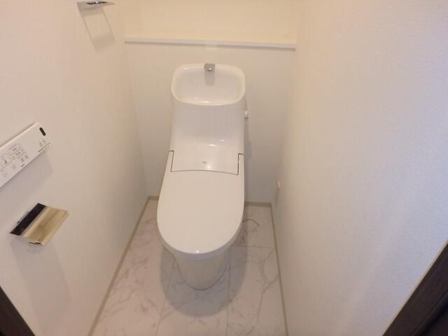 トイレ　※別部屋参考写真