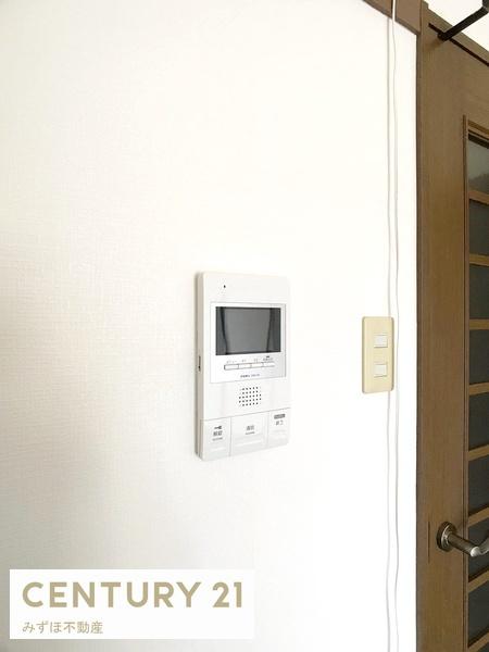 セキュリティ　モニター付きで来訪者の顔が確認できます♪