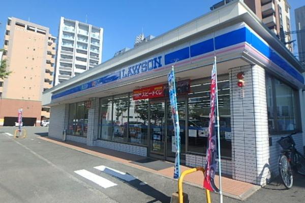 コンビニ　ローソン比恵町店（コンビニ）まで240m