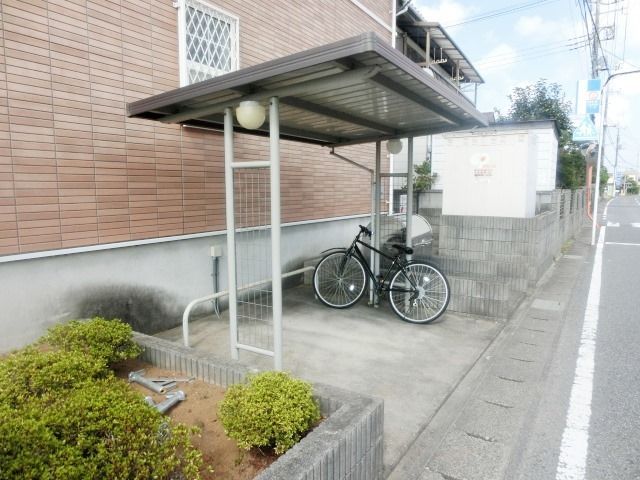 その他共有部分　屋根付き駐輪場