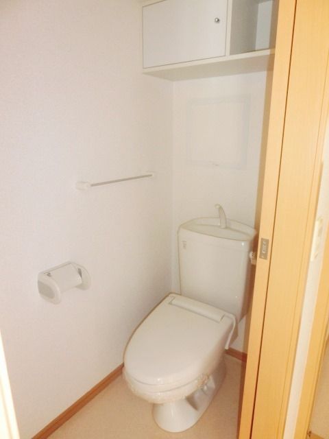 トイレ　清潔感のあるトイレです