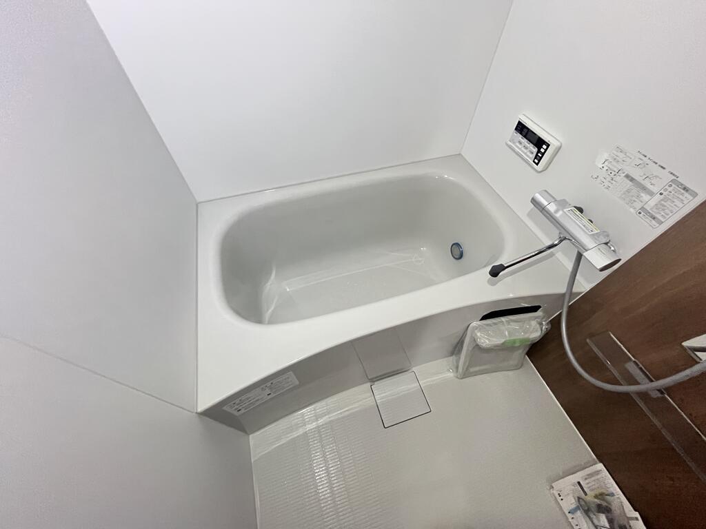 バス・シャワールーム　※同型物件参考画像