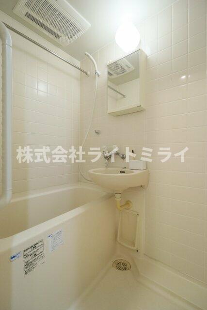 バス・シャワールーム　家具 小物はイメージです?