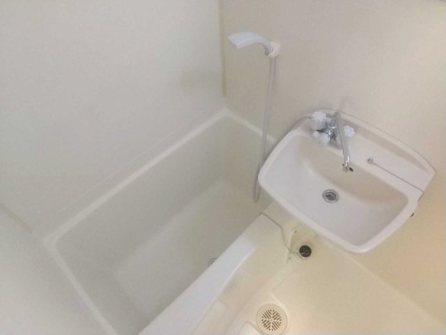 バス・シャワールーム　お風呂です