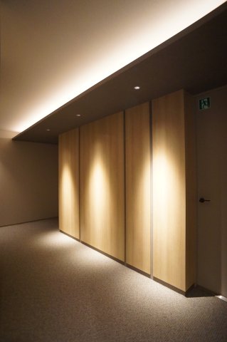 その他部屋・スペース　廊下は高級感のあるホテルライク仕様