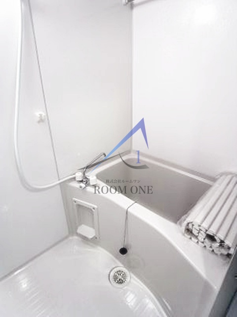 バス・シャワールーム　お風呂です。