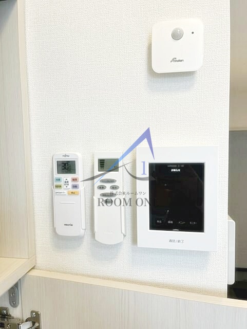 セキュリティ　モニター付きインターホンです。