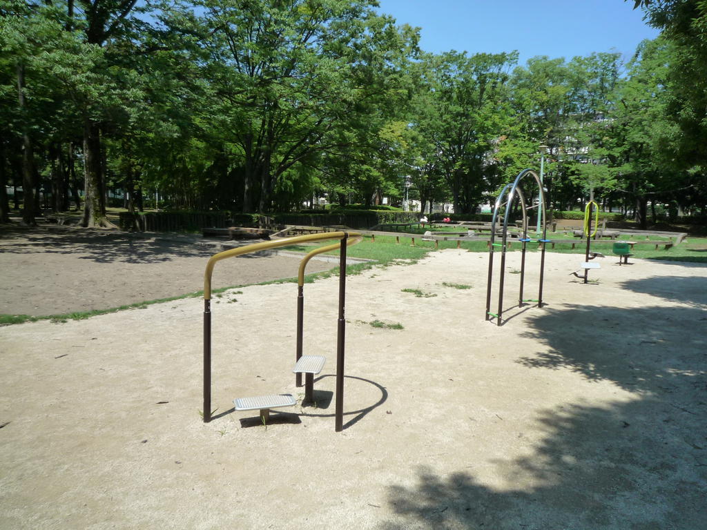 公園　富士見中央近隣公園（公園）まで250m