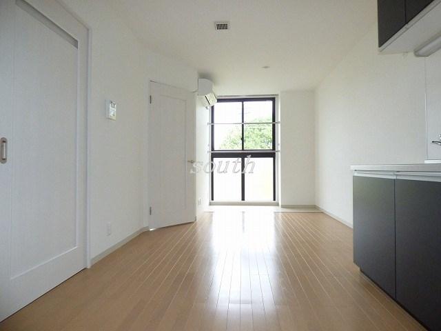 居室・リビング　開放感溢れる広々としたお部屋です♪