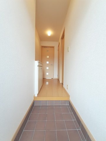 玄関　シンプルで使いやすい玄関です