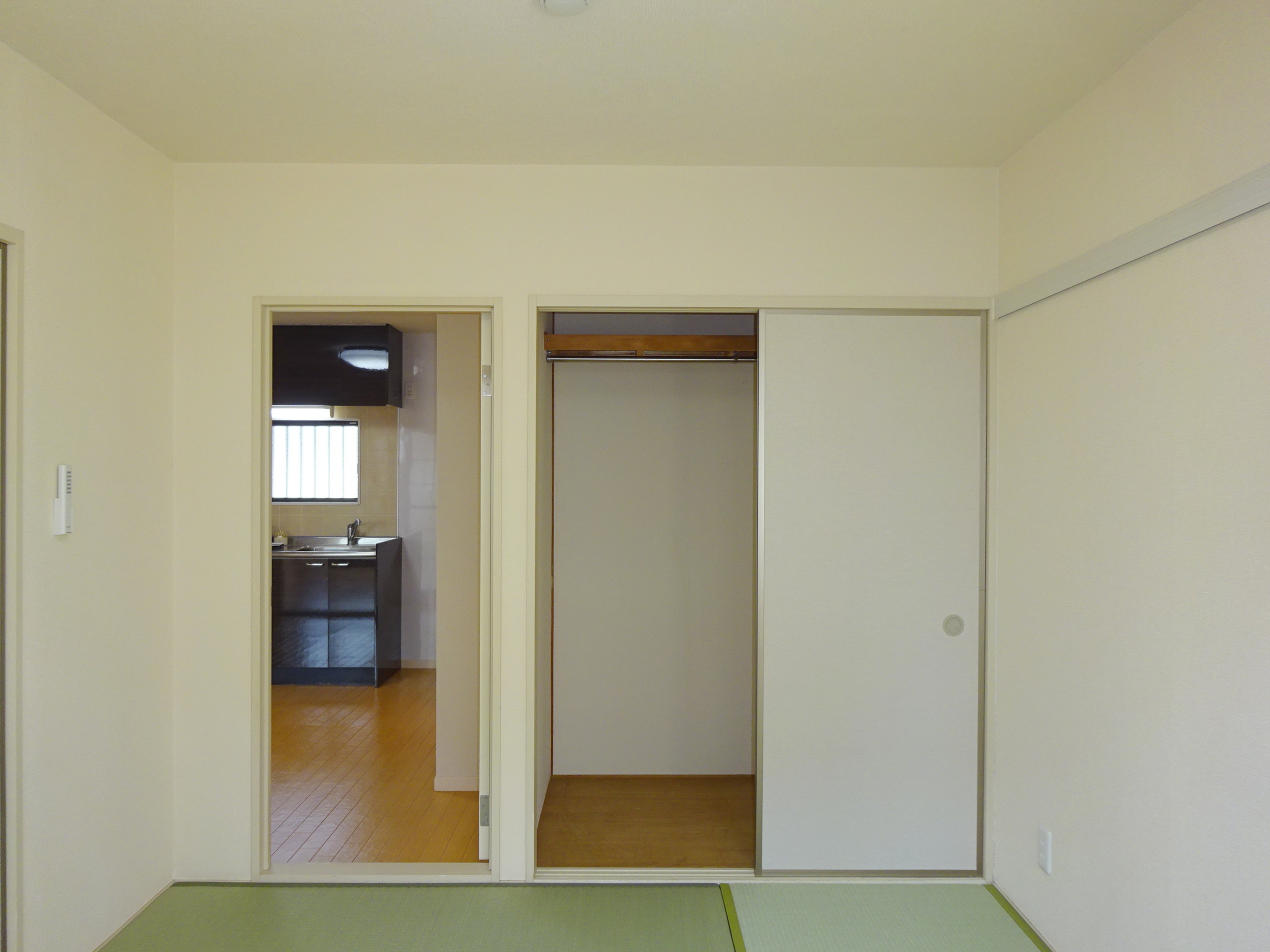 収納　※参考写真　前回入居時の写真です