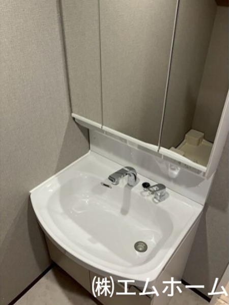 洗面設備　独立洗面化粧台