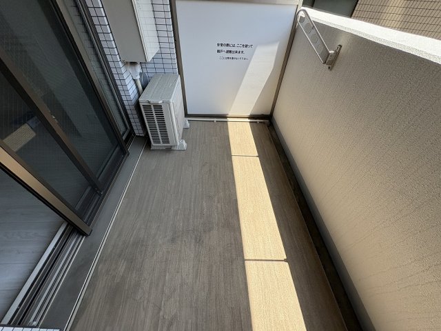 バルコニー　陽当たり良好なバルコニーです