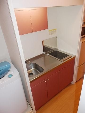 キッチン　ＩＨ2口キッチン　まな板スペースございます