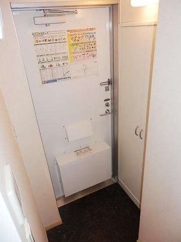 玄関　宅配ＢＯＸ・シューズＢＯＸ付玄関