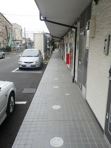 エントランス　室内へのアプローチ