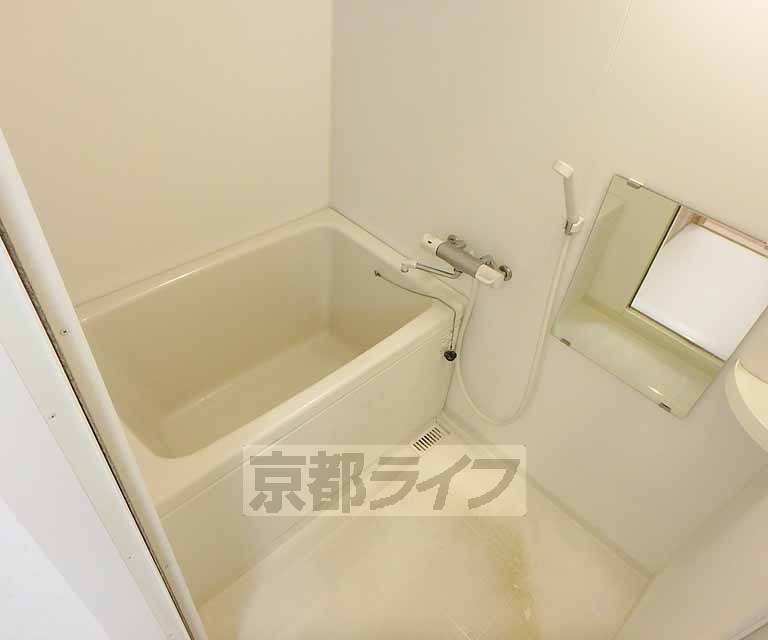 バス・シャワールーム　一日の疲れを癒すバスルーム