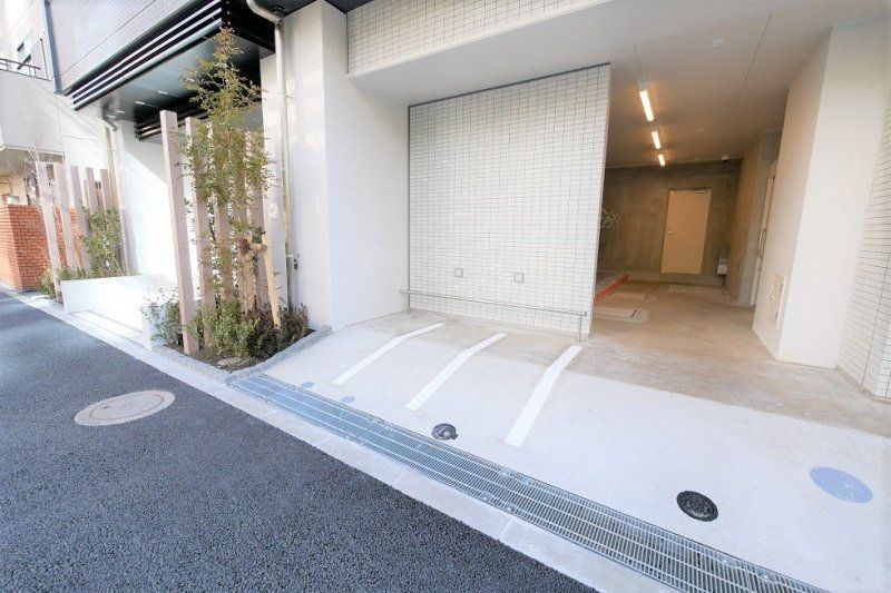 庭　エントランス
