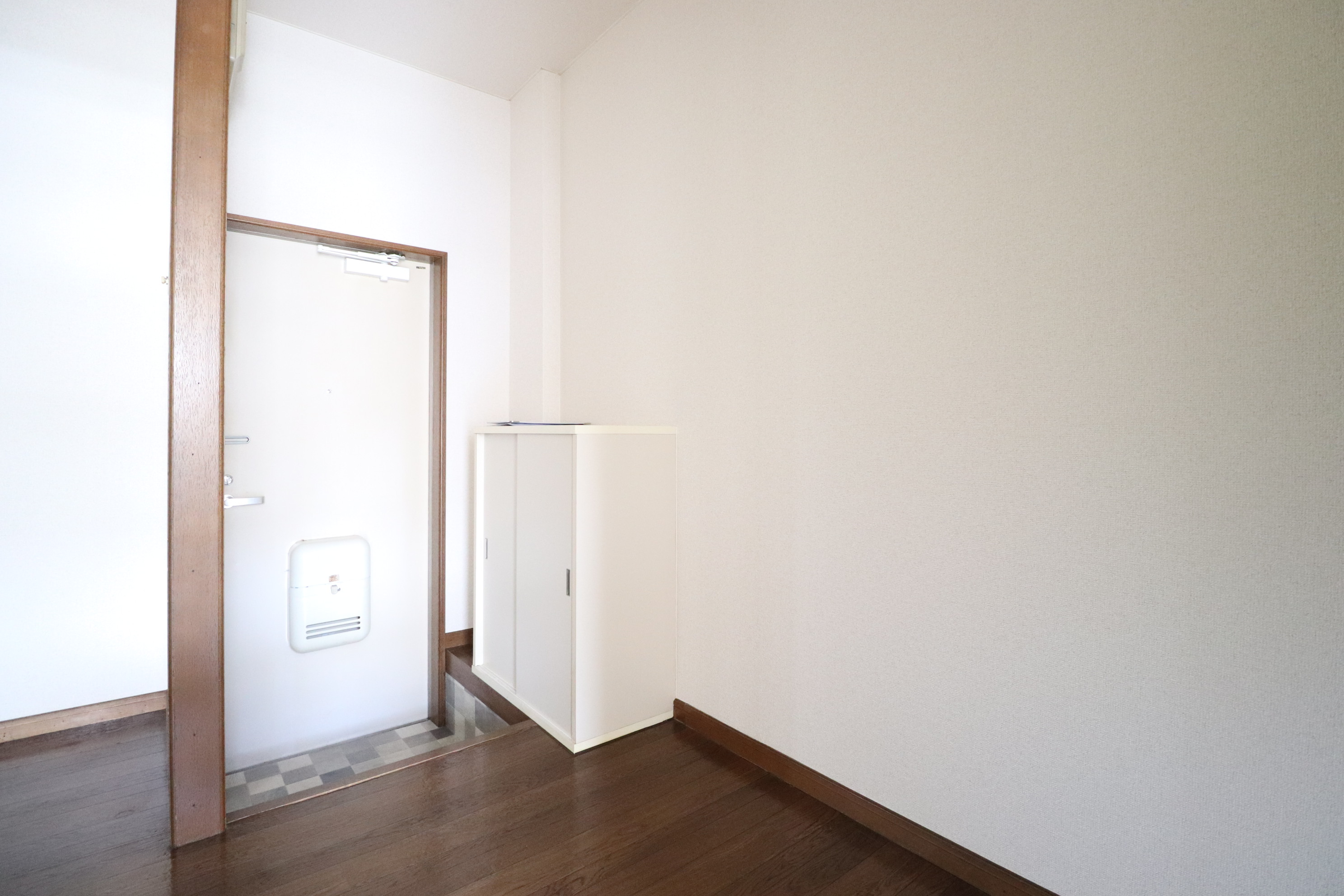 玄関　玄関にはシューズboxもあります♪