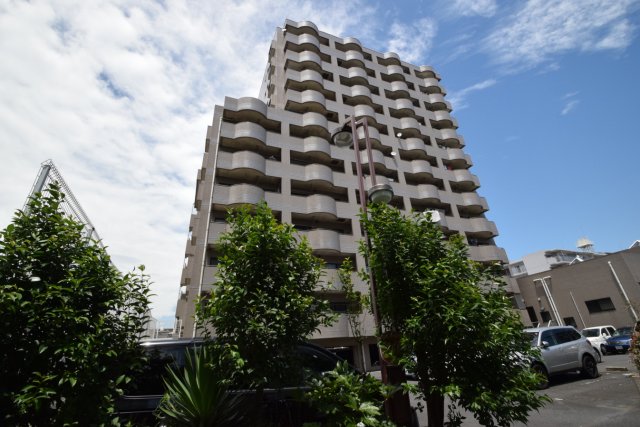 建物外観　日当り良好の建物です。