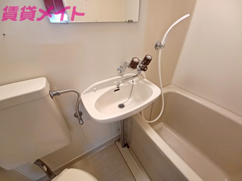 洗面設備　別部屋参考写真