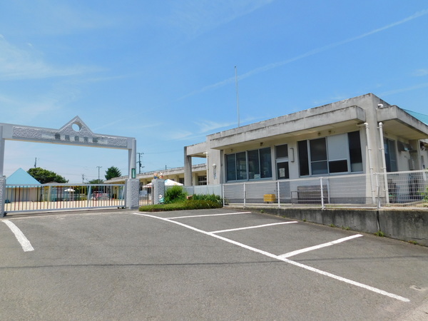 幼稚園・保育園　豊岡保育園（幼稚園・保育園）まで486m