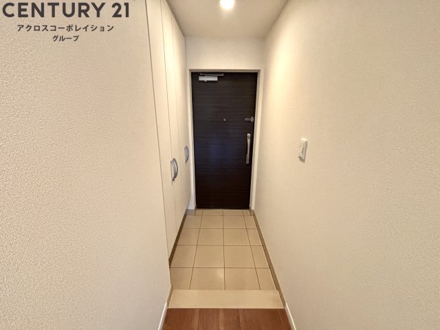 甲子園三番町ハイツの玄関写真