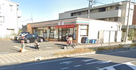 コンビニ　セブンイレブン 八潮大瀬店（コンビニ）まで589m