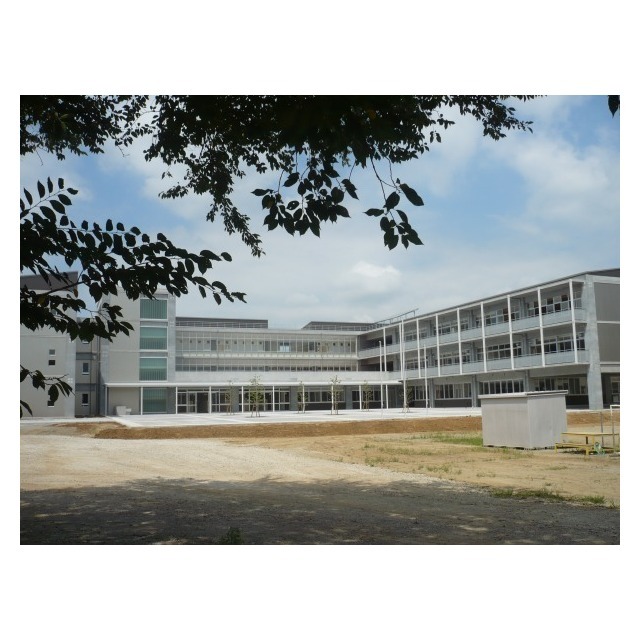 小学校　石岡市立東小学校（小学校）まで1200m