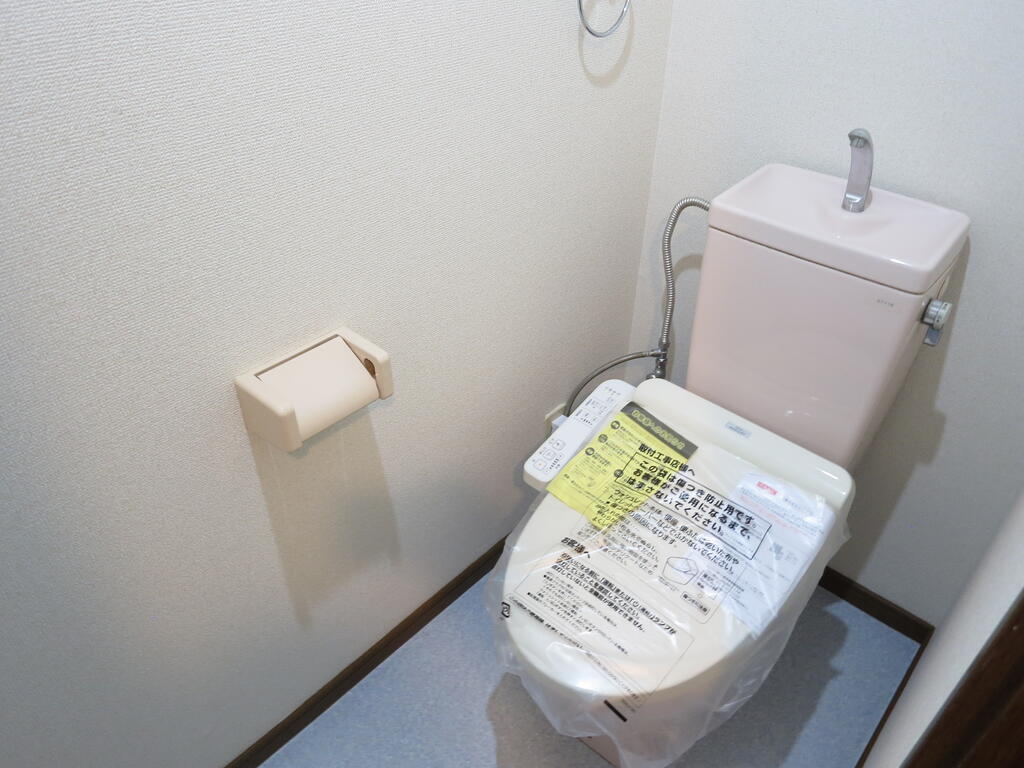 トイレ　※同タイプの参考写真です。