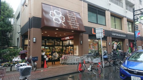 スーパー　ライフ（スーパー）まで828m
