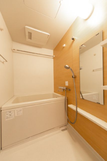 バス・シャワールーム　※写真は同タイプ住戸です。