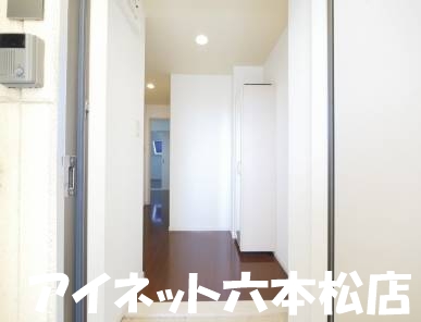 玄関　玄関からはこんな感じです。