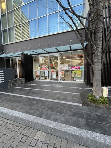 コンビニ　セブン－イレブン墨田業平４丁目店（コンビニ）まで130m