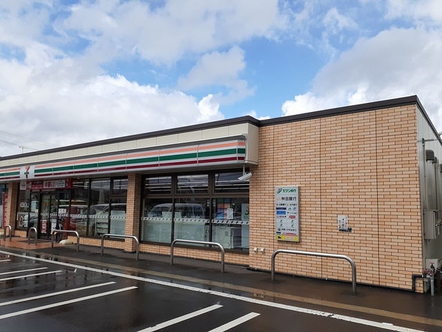 コンビニ　セブンイレブン大館大田面店（コンビニ）まで825m