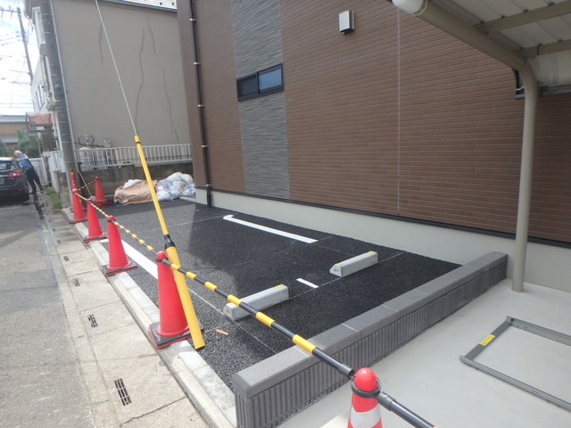 駐車場　駐車場