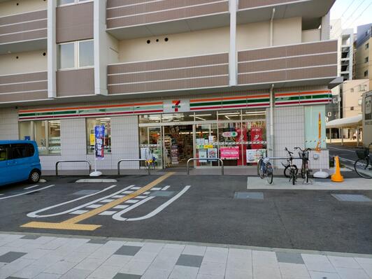 コンビニ　セブンイレブン尼崎昭和通5丁目店（コンビニ）まで166m