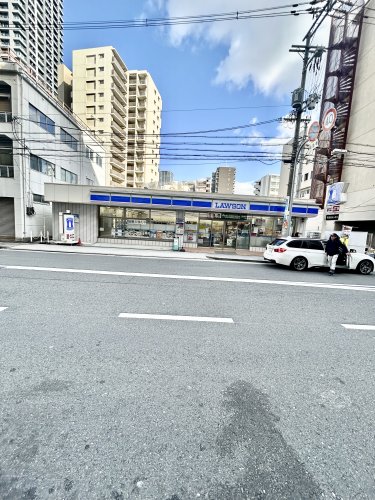 コンビニ　ローソン中崎二丁目店（コンビニ）まで359m